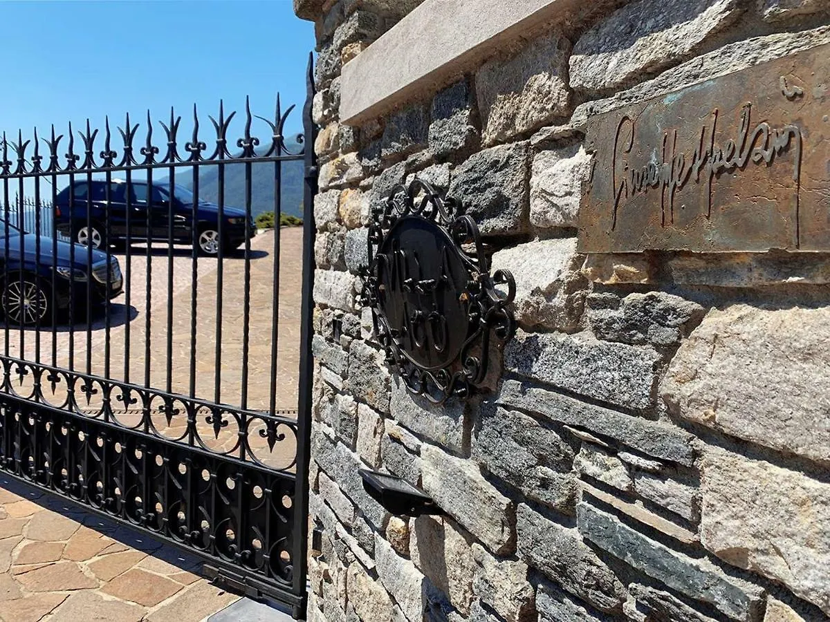 Villa Ago Luxury Apartments & Studios Gravedona